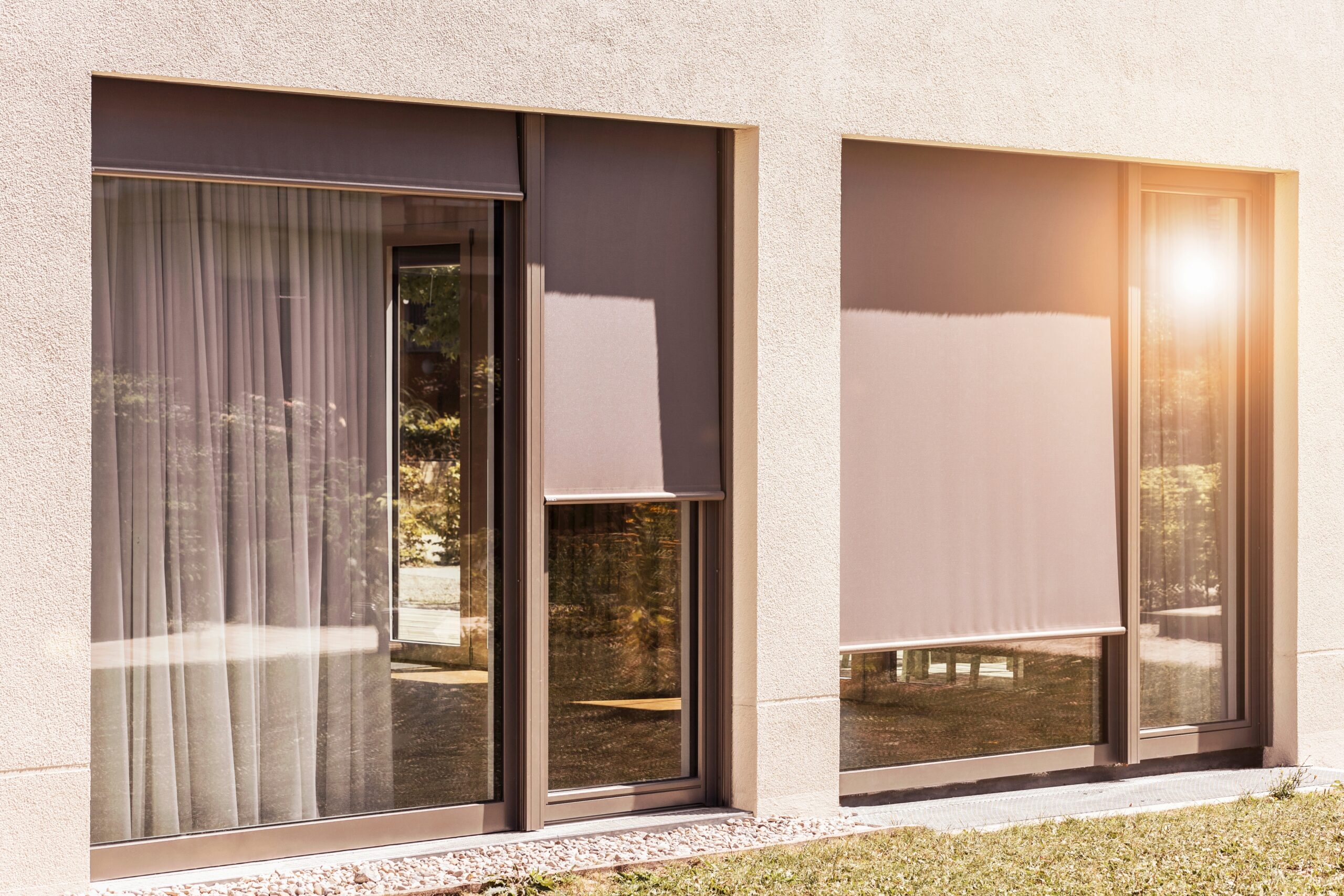 Roller Shades Exterior Main Line